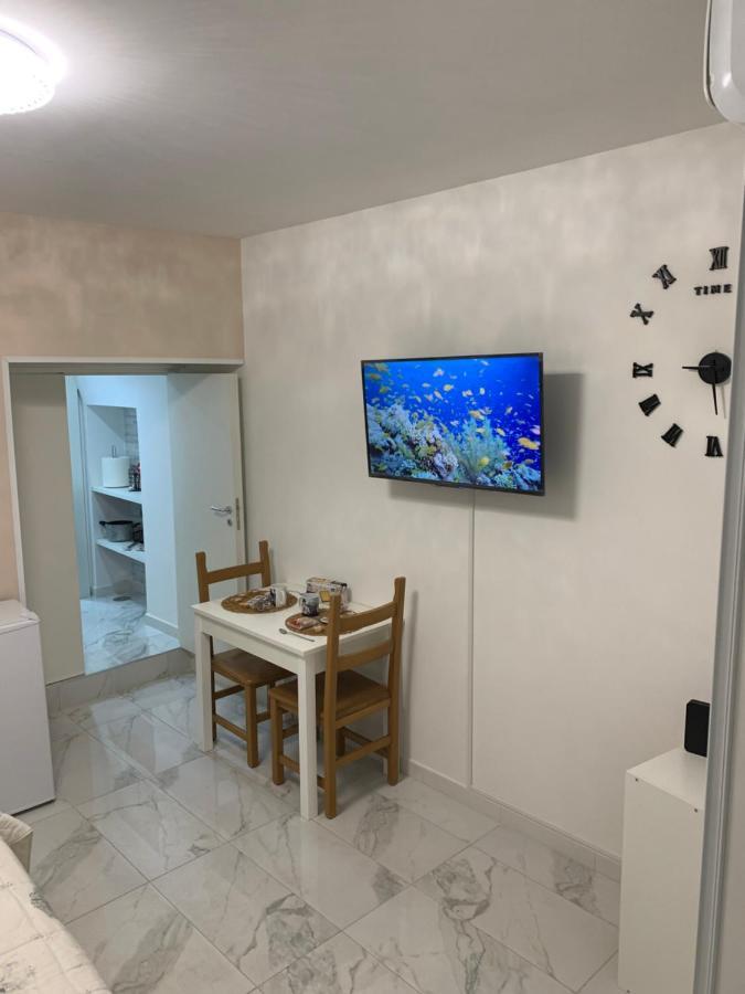 A Cas E Nanninell Apartment Naples Luaran gambar