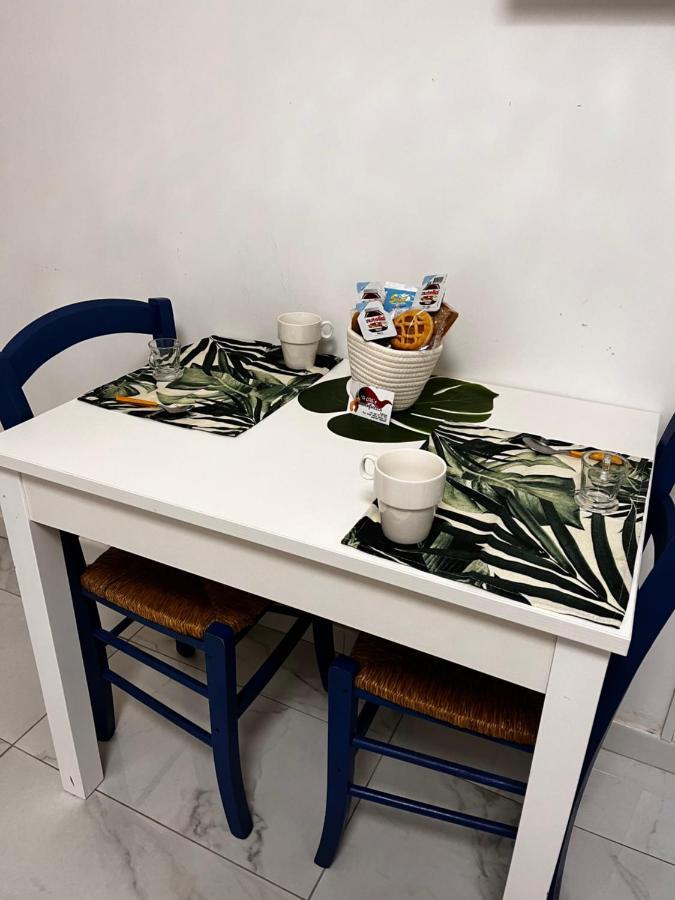A Cas E Nanninell Apartment Naples Luaran gambar